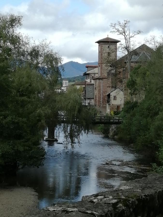 La Vita E Bella Saint-Jean-Pied-de-Port Bagian luar foto